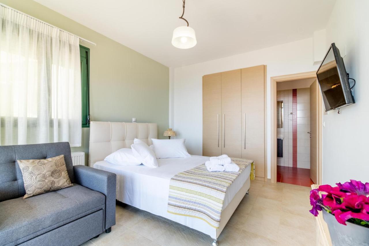 Sapphire Blue Villa Καλαμίτσι Εξωτερικό φωτογραφία
